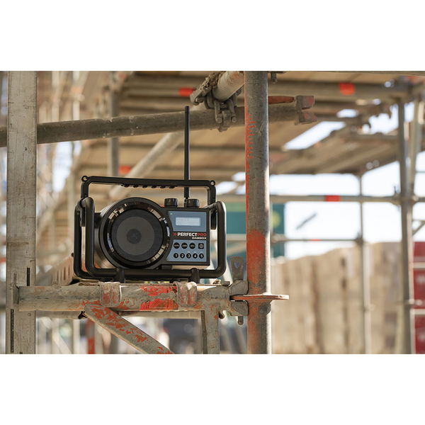 Perfectpro Akku Radio Dabbox- DAB+, UKW, Bluetooth, 7W, IP54, wiederaufladbar