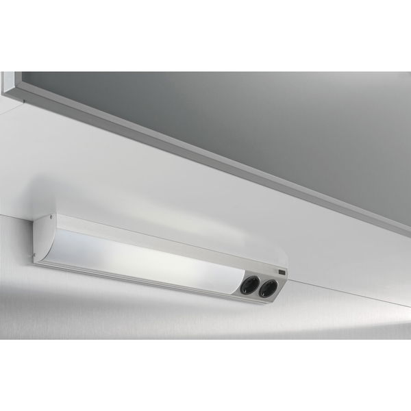 WIPO Unterbauleuchte Corner Compact mit Doppelsteckdose LED 230 V