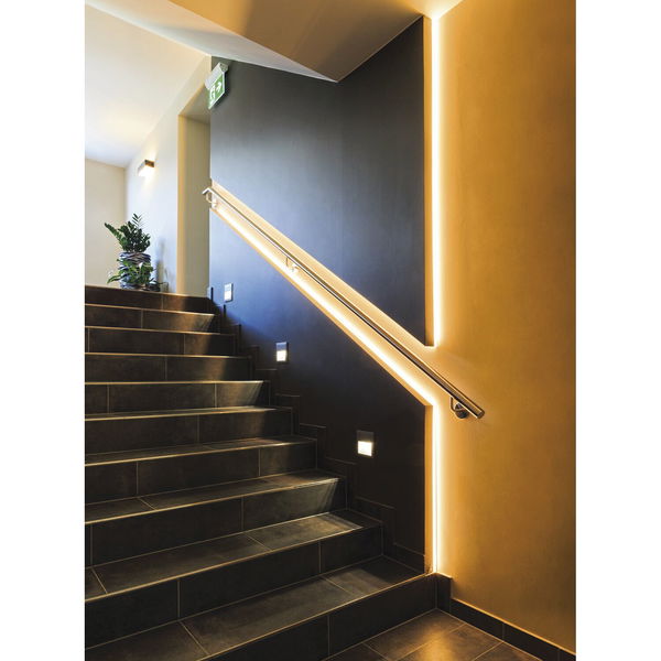 Eglo Led Band ZIG Connect-Z 3000mm Set inkl Netzgerät – RGB, 2700K-6500K, steuerbar mit App & Alexa