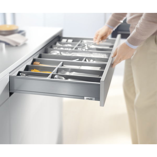 BLUM LEGRABOX pure Beschlägegarnitur Zargenhöhe M, TIP-ON