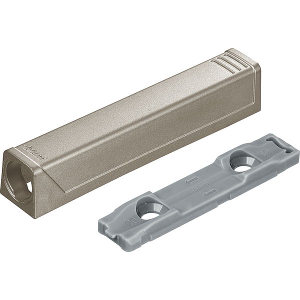 BLUM TIP-ON 956A – Gerade Adapterplatte Langversion