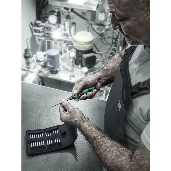 Wera Bit Set Kraftform Kompakt 838 RARM – Bit Satz, Hex-Plus, Phillips, Pozidriv, Schlitz, Torx, Bits Handhalter mit Ratschenfunktion – 14-teilig